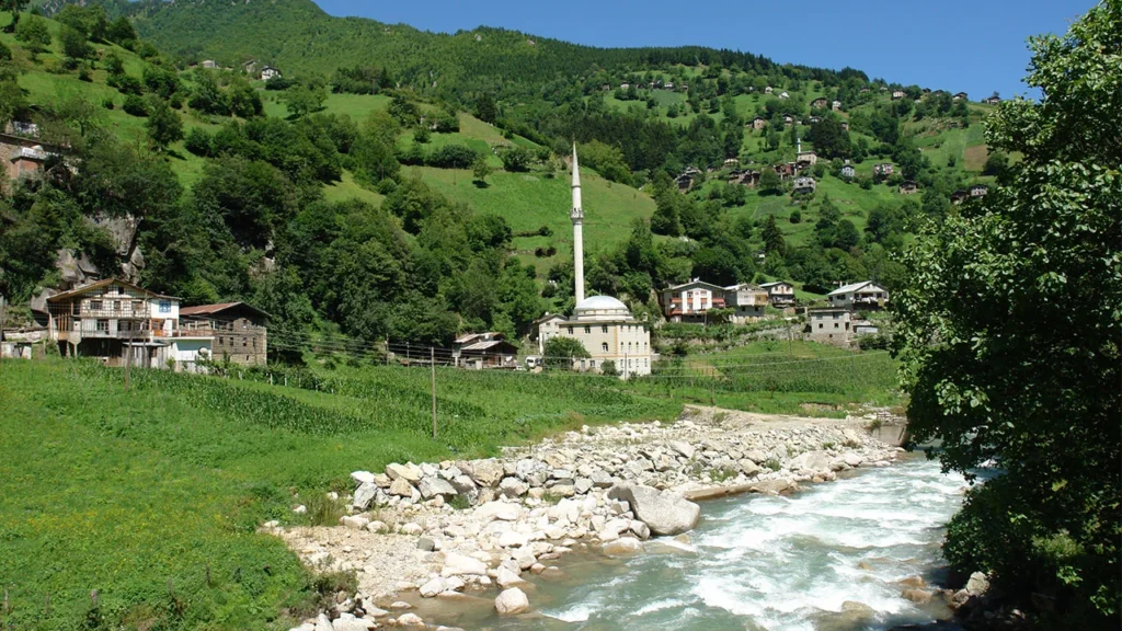 rize turkey , مدينة ريزا تركيا , ريزا الشمال التركي , ريزا التركية , مدينة ريزا التركية , ريزا، ريزا تركيا، السياحة في ريزا، معالم ريزا، أماكن سياحية في ريزا، مرتفعات آيدر، مزارع الشاي، شلالات ريزا، وادي الرياح، أفضل أوقات زيارة ريزا، أنشطة في ريزا، السياحة في الشمال التركي